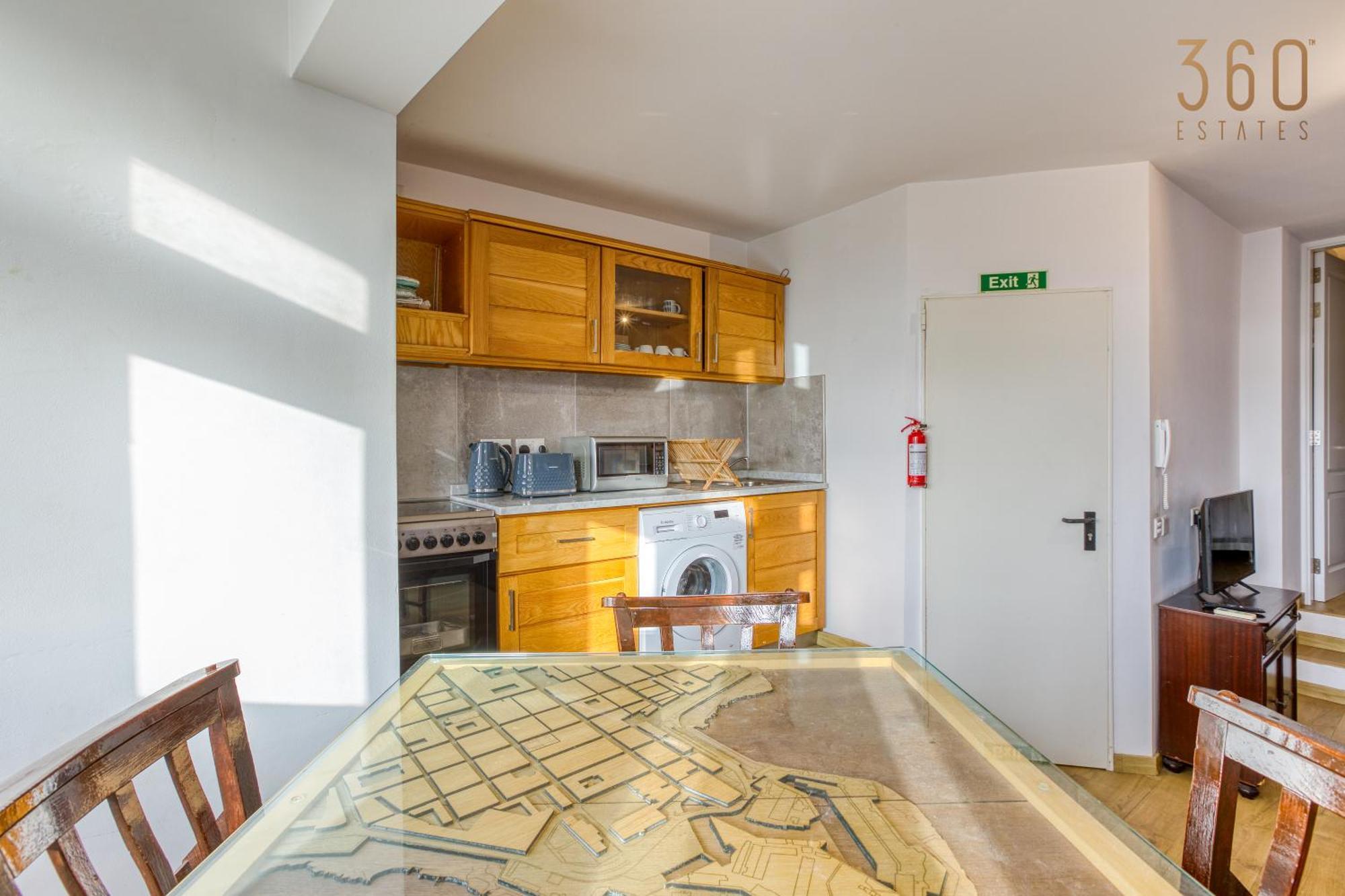 Comfortable 1Br Home With Maltese Balcony In Valletta By 360 Estates Exterior photo
