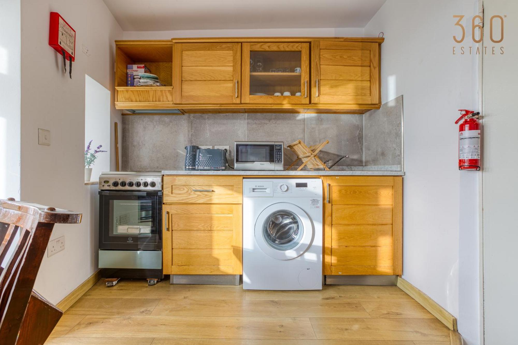 Comfortable 1Br Home With Maltese Balcony In Valletta By 360 Estates Exterior photo